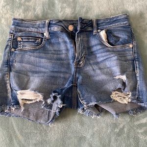 These are a mix of sizes that range from 0-8. DM me for any questions on sizes.